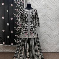 New Fashion Dress WhatsApp group icon